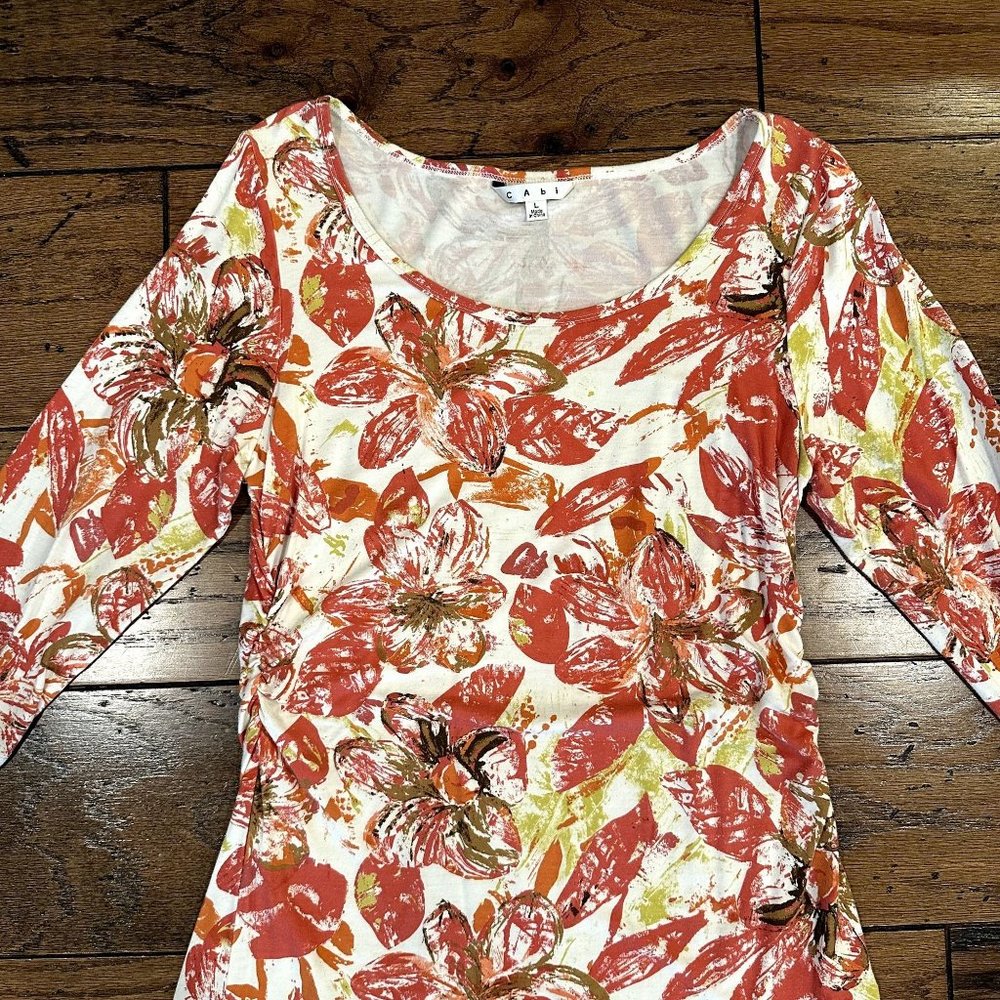 Large CAbi GUC Splashy Coral Floral Long Sleeve Ruched Top Blouse Style # 886
